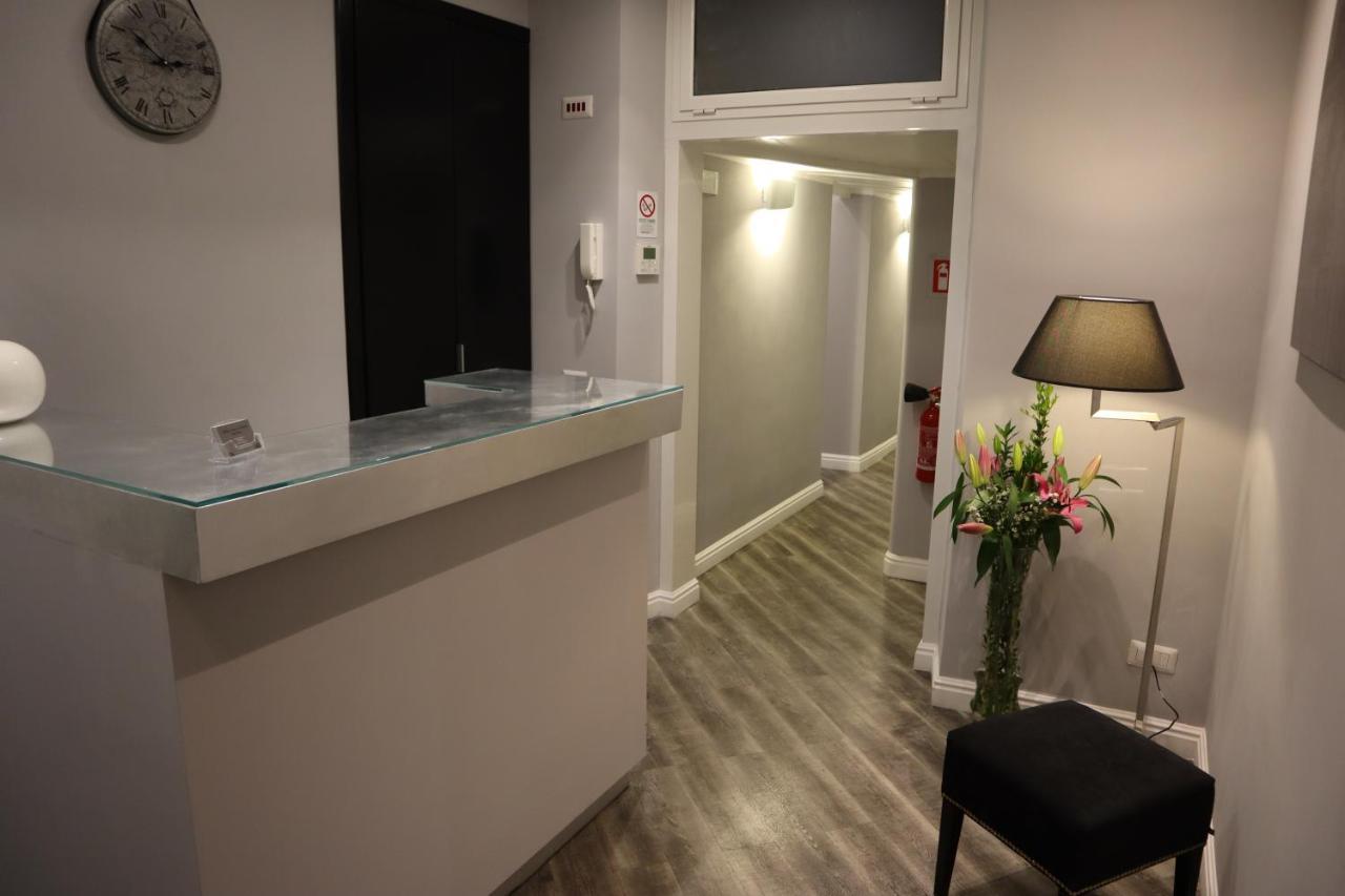 Millina Suites In Navona Рим Екстериор снимка
